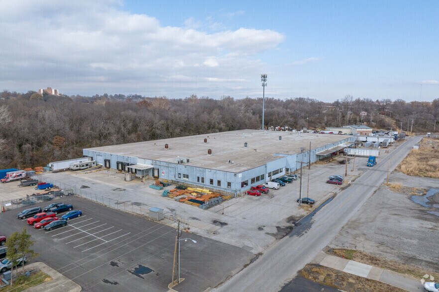 More Photos Of 4312 Clary Blvd, Kansas City Manufacturing For Sale