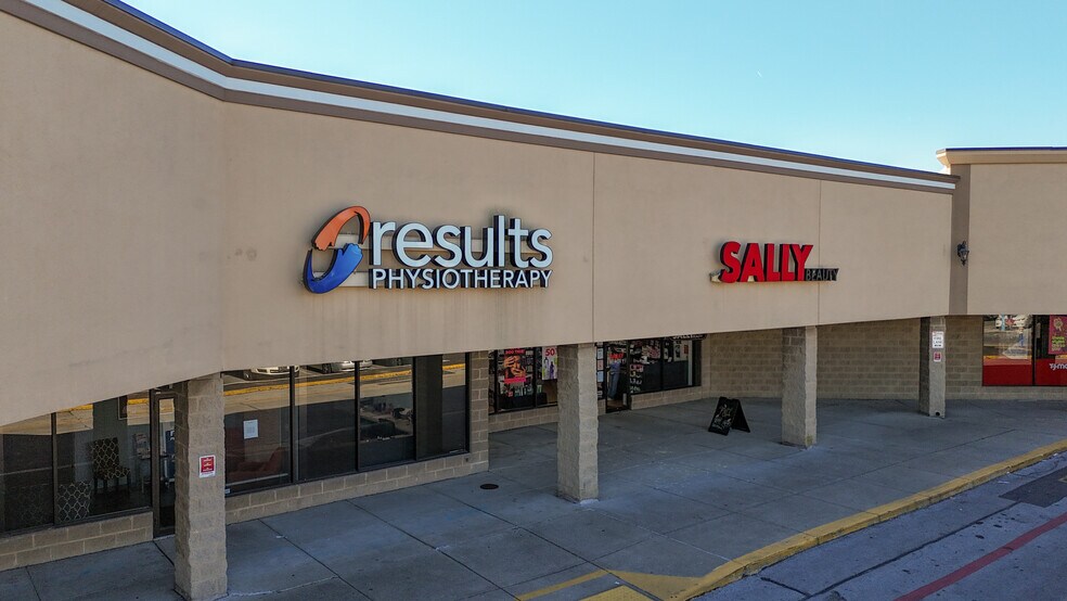 More Photos Of 2307-2375 Nicholasville Rd, Lexington Unknown For Lease