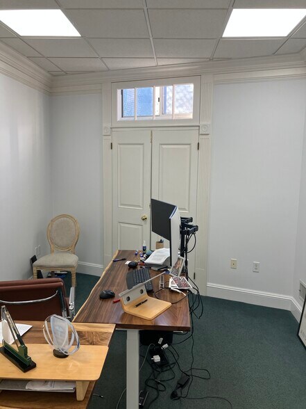 More Photos Of 27 Pine St, New Canaan Office For Lease