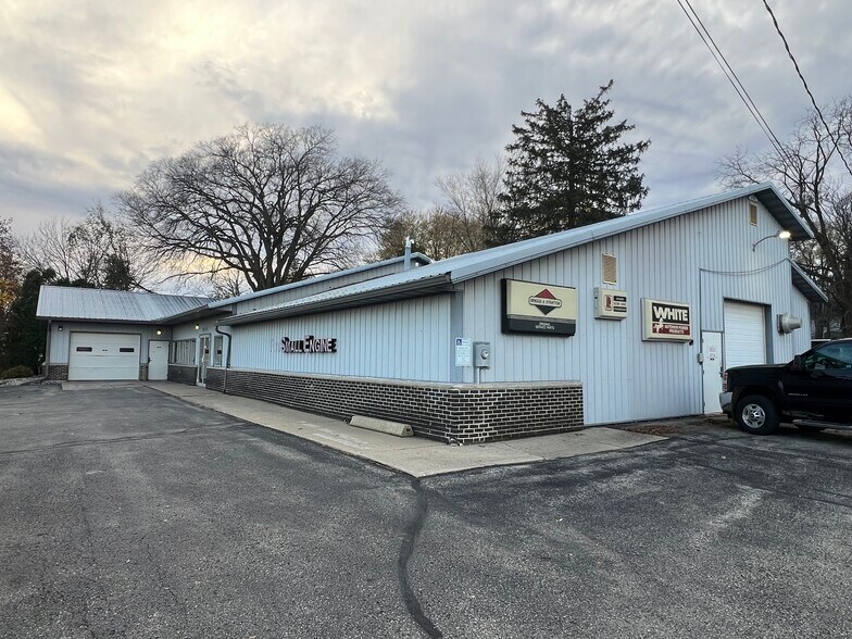 More Photos Of 4916 Verona Rd, Madison Auto Repair For Sale