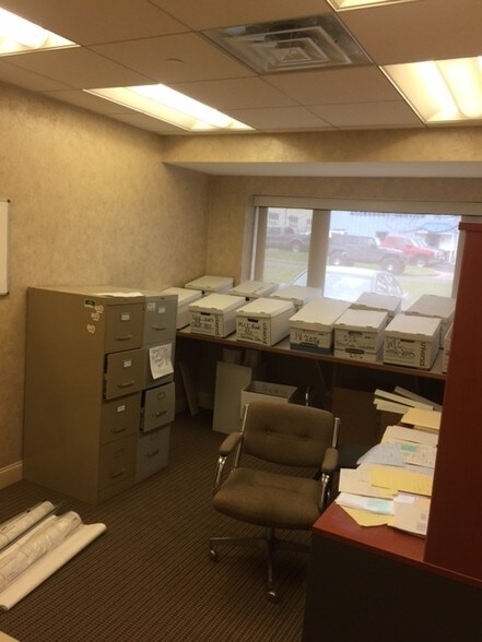 More Photos Of 1701 Loretta Ave, Feasterville Warehouse For Sale