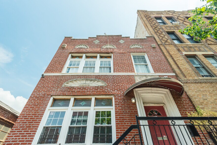 More Photos Of 195 30th St, Brooklyn Apartments For Sale