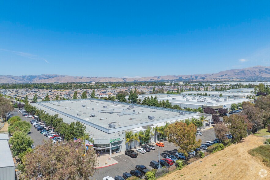 More Photos Of 39611 Eureka Dr, Fremont Unknown For Lease