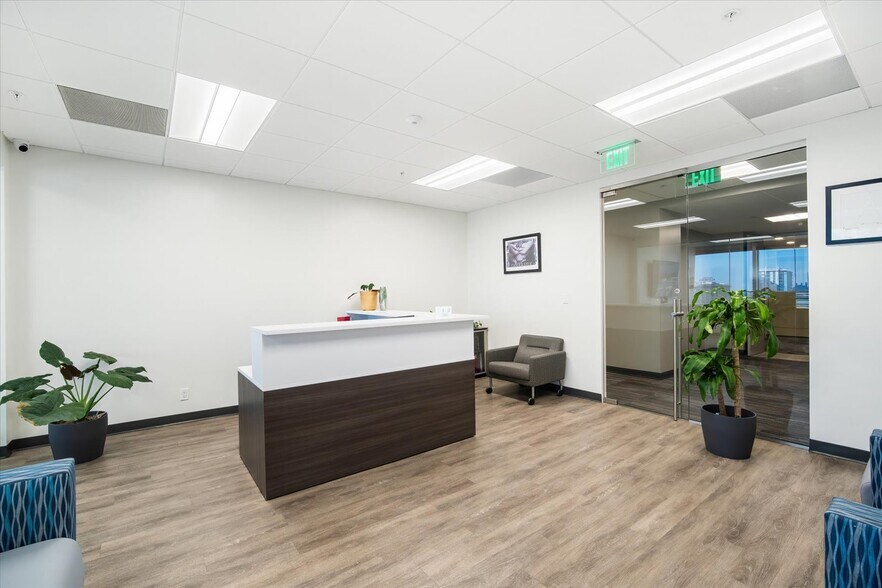 More Photos Of 201 E Kennedy Blvd, Tampa Office For Lease
