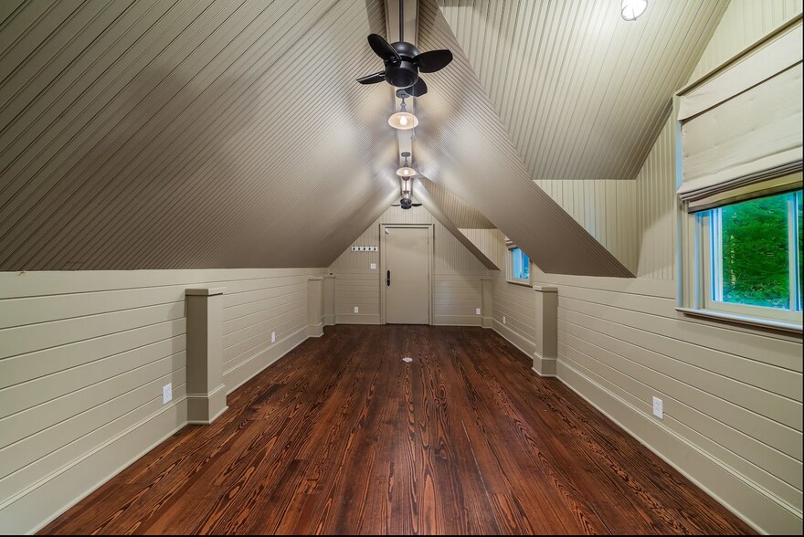 More Photos Of 2315 Routh St, Dallas Office Residential For Sale