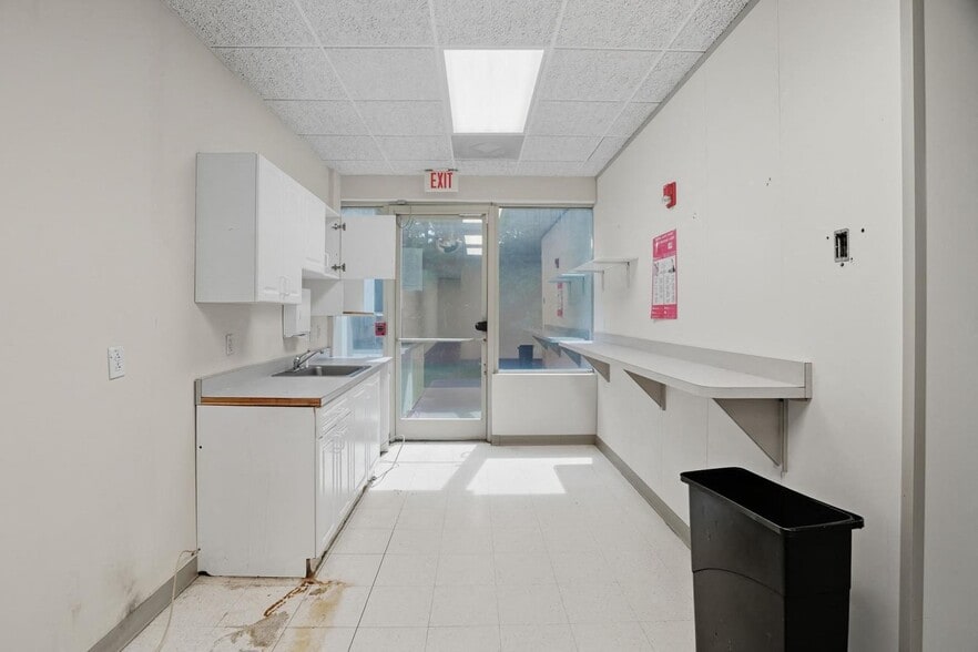 More Photos Of 4233 Technology Dr, Durham Research And Development For Lease