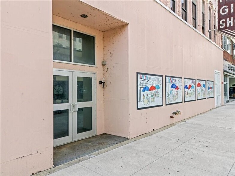 More Photos Of 41 Court St, Binghamton Storefront Retail Residential For Sale