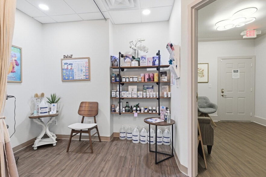 More Photos Of 181 Wind Chime Ct, Raleigh Office For Lease