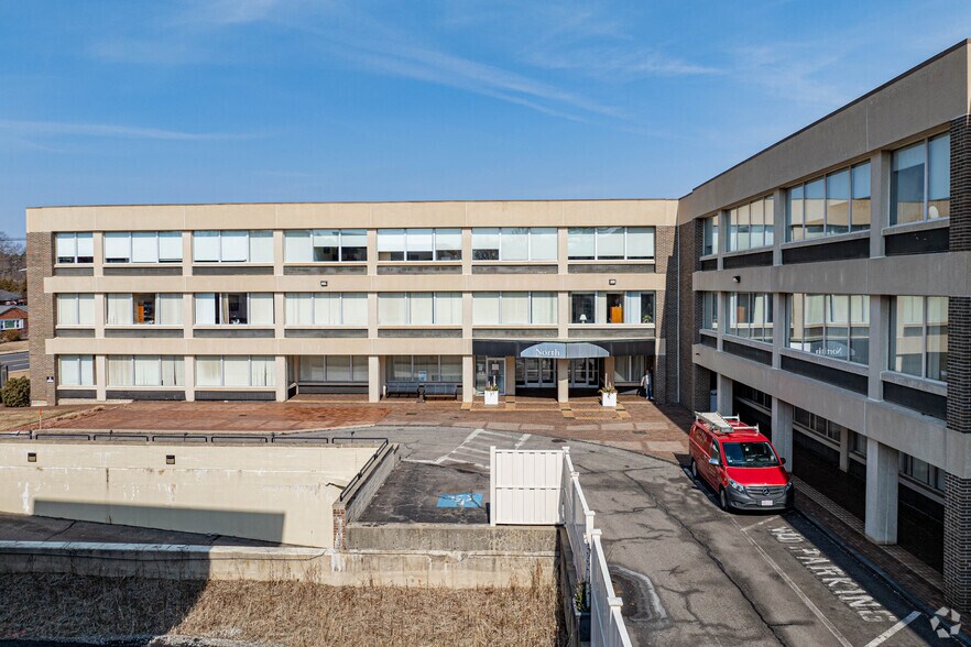 More Photos Of 980-990 Washington St, Dedham Office For Lease