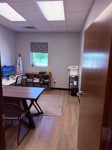 More Photos Of 3500 Constitution Dr, Springfield Warehouse For Sale