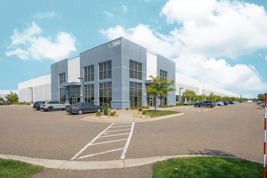 More Photos Of 7200 93rd Ave N, Brooklyn Park Warehouse For Lease