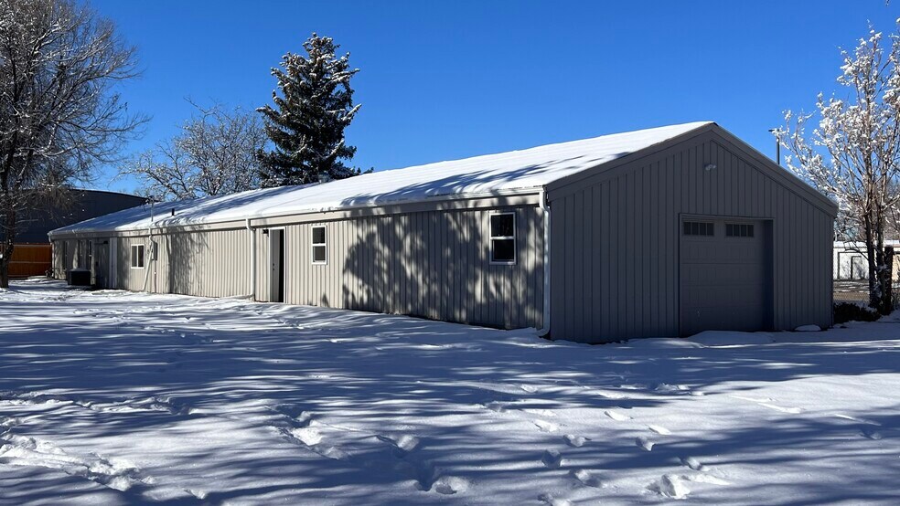 More Photos Of 2322/2326 North Lincoln Ave, Loveland Industrial For Sale