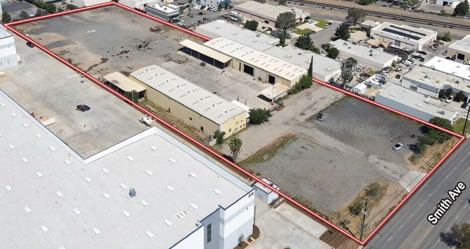 More Photos Of 260 N Smith Ave, Corona Contractor Storage Yard For Sale