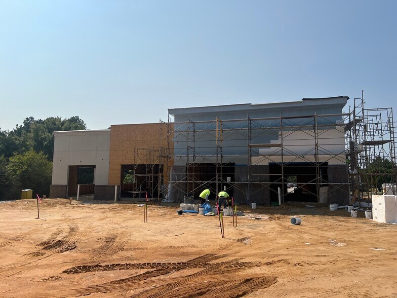 More Photos Of 1205 Robeson St, Fayetteville Storefront Retail Office For Lease