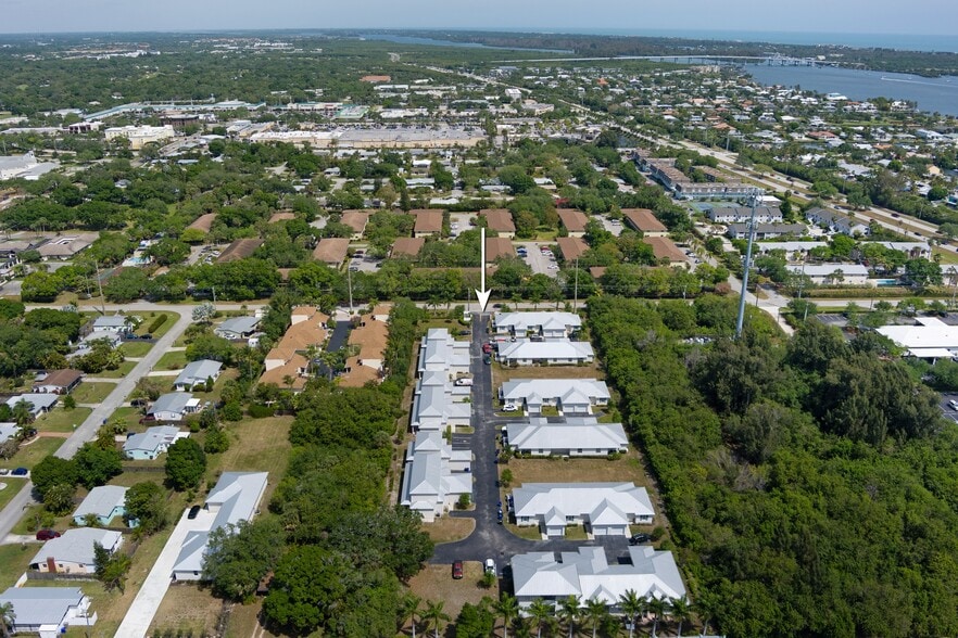 More Photos Of 401 18th St, Vero Beach Apartments For Sale