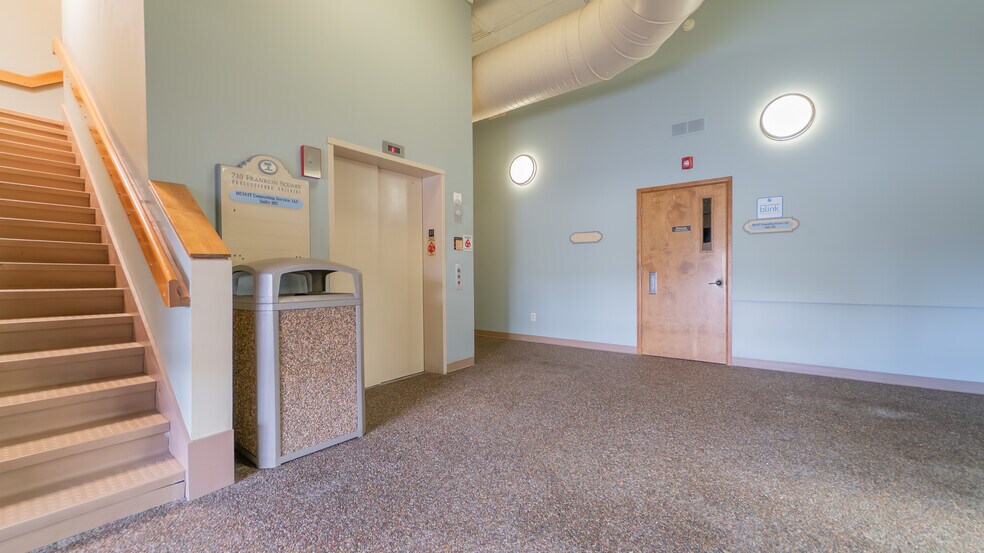 More Photos Of 710 Franklin St, Michigan City Freestanding For Lease