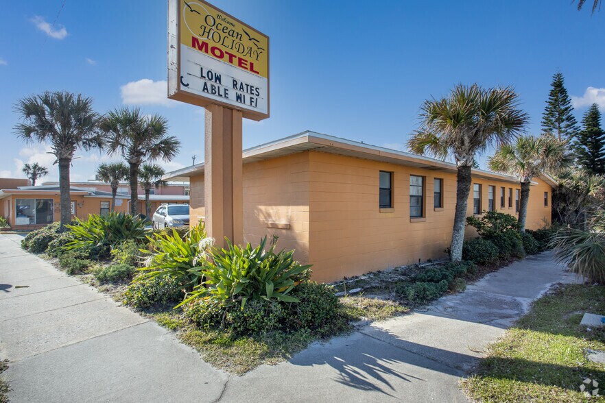 More Photos Of 1800 S Atlantic Ave, Daytona Beach Hotel For Sale