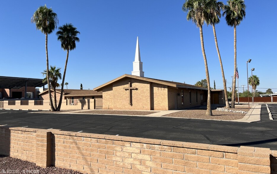 Primary Photo Of 712 S Wilmot Rd, Tucson Religious Facility For Sale