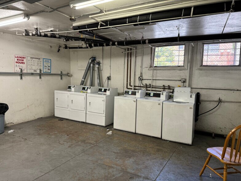 More Photos Of 233 N Kenmore Ave, Los Angeles Apartments For Sale