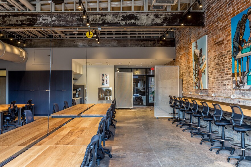 More Photos Of 500 E Davie St, Raleigh Restaurant For Lease