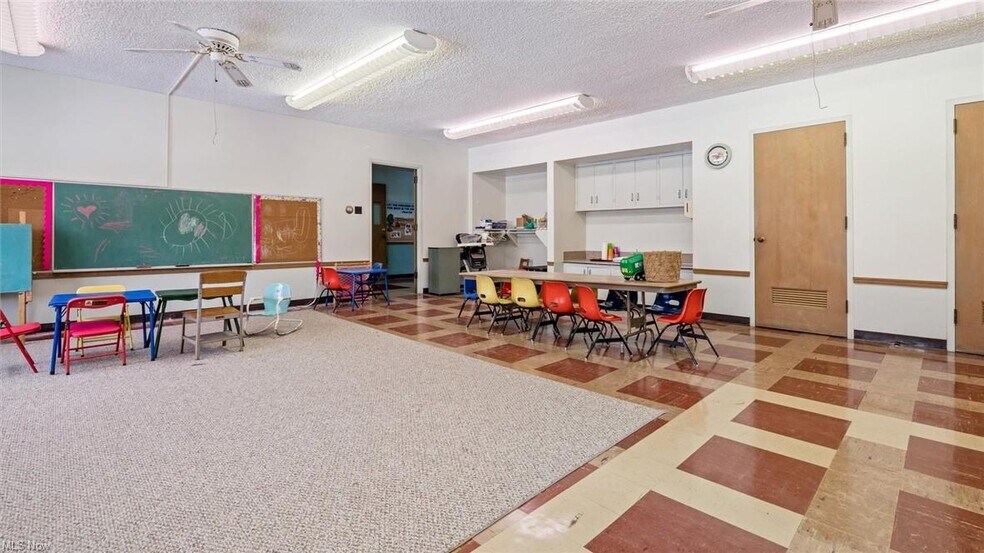 More Photos Of 130 N 7th St, Cambridge Religious Facility For Sale