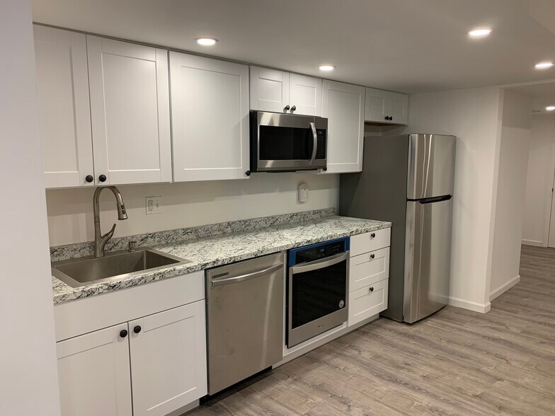 More Photos Of 963 US Highway 9, South Amboy Storefront Retail Office For Sale