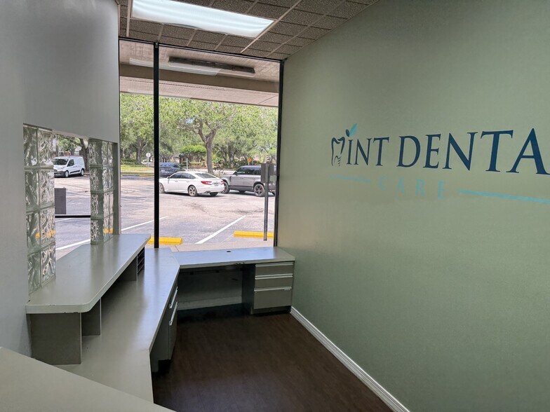 More Photos Of 8525-8549 Gunn Hwy, Odessa Unknown For Lease
