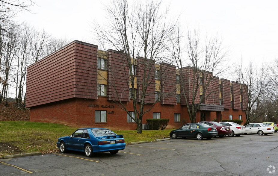 Primary Photo Of 114 Book Ave, Beaver Falls Apartments For Sale