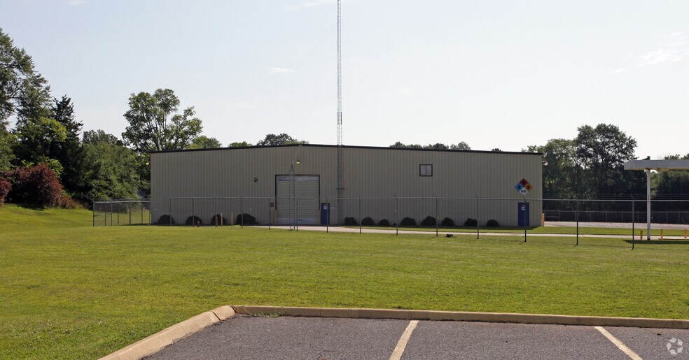 More Photos Of 360 Monroe Hwy, Lancaster Warehouse For Lease