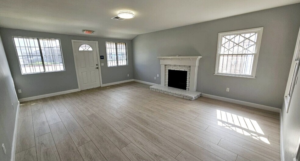 More Photos Of 1809 E Danes Dr, West Covina Storefront For Sale