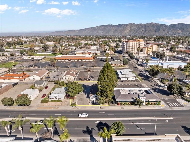 More Photos Of 1020 E Florida Ave, Hemet Freestanding For Sale