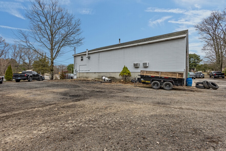 More Photos Of 1973 Victory Hwy, Glendale General Retail For Sale