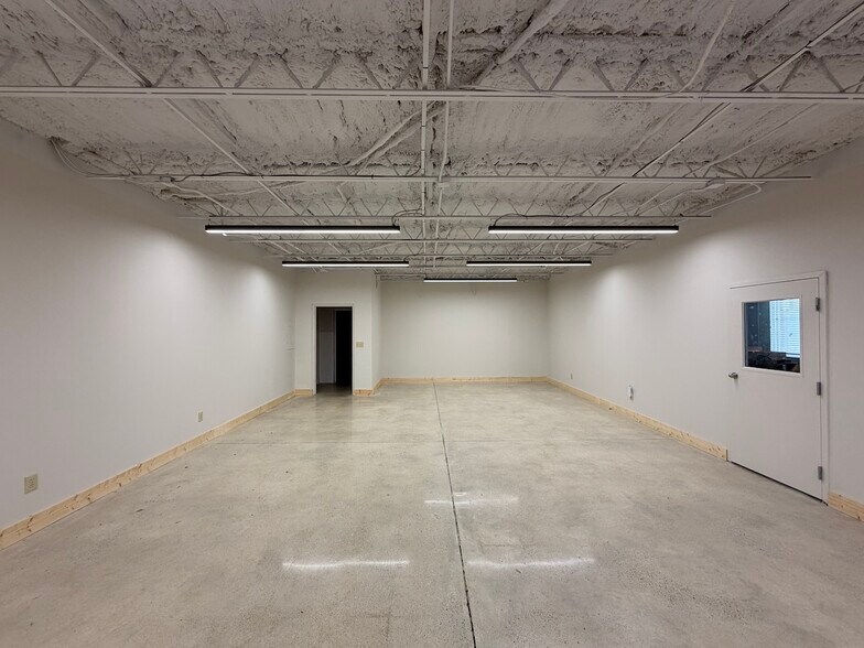 More Photos Of 1051 Shine Ave, Myrtle Beach Office For Lease