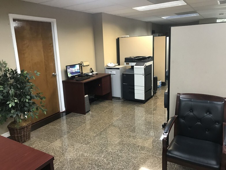 More Photos Of 1385 W State Road 434, Longwood Medical For Lease