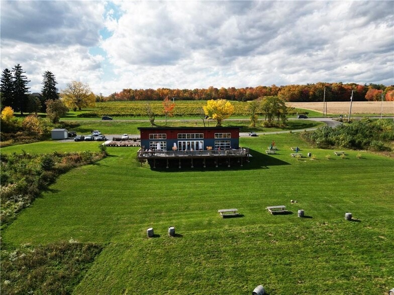 More Photos Of 655 NY-14 Rt, Penn Yan Restaurant For Sale