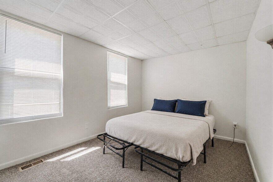 More Photos Of 1137 Battery Ave, Baltimore Multifamily For Sale