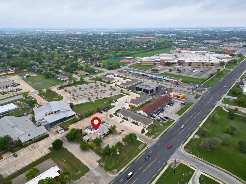 More Photos Of 1005 W Pecan St, Pflugerville Restaurant For Sale