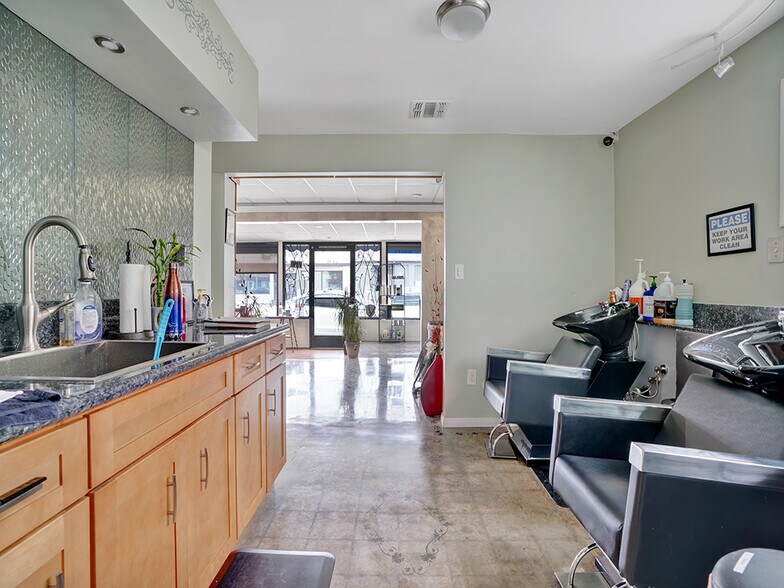 More Photos Of 4124-4126 E Anaheim St, Long Beach General Retail For Sale