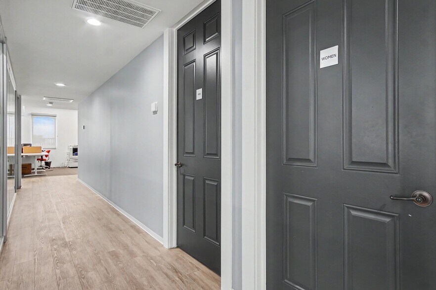 More Photos Of 1810 Snake River Rd, Katy Medical For Sale