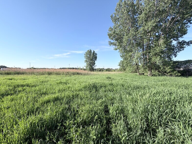 More Photos Of 0 Bell Dr, Warsaw Land For Sale