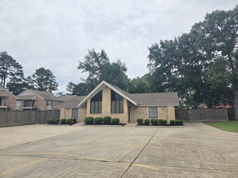 More Photos Of 2204 Sunpark Dr, Conroe Office For Sale