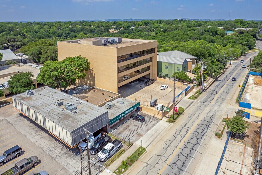 More Photos Of 1305 W 34th St, Austin Medical For Lease