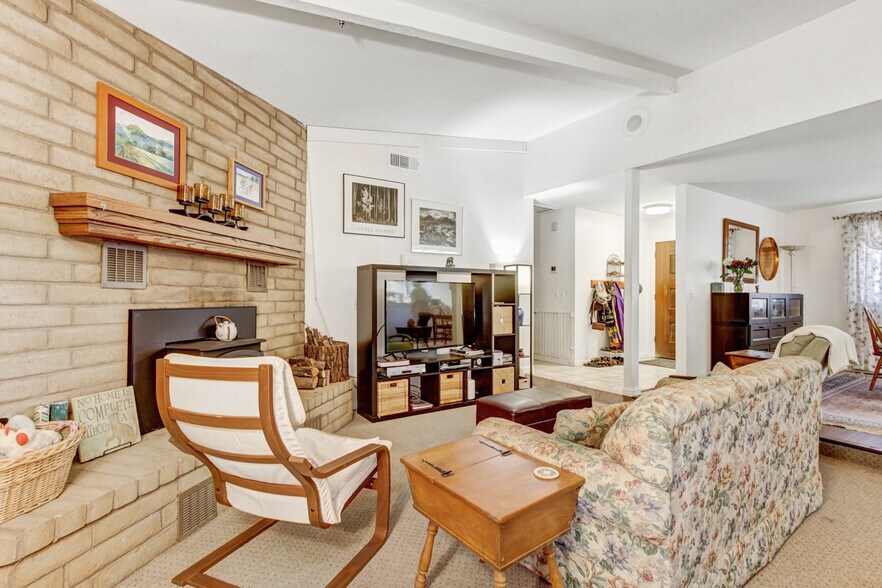More Photos Of 4833 College Oak Dr, Sacramento Multifamily For Sale