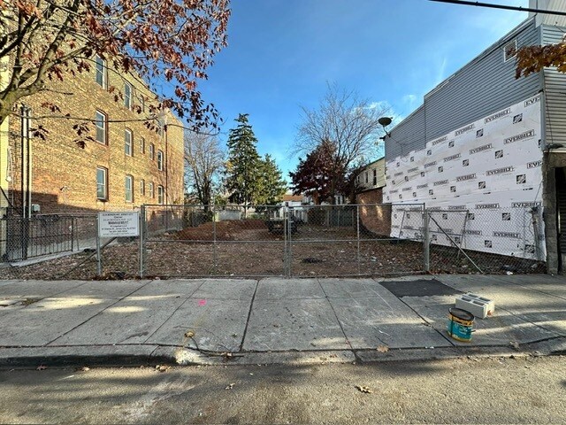 More Photos Of 22-24 Bergen Ave, Jersey City Land For Sale