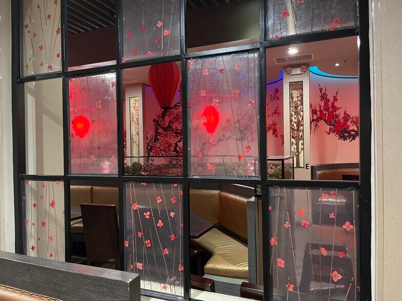 More Photos Of 1375 E Tropicana Ave, Las Vegas Restaurant For Lease