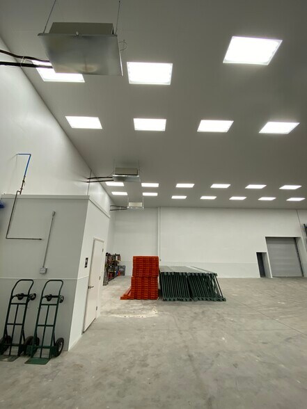 More Photos Of 7465 Commercial Cir, Fort Pierce Warehouse For Sale