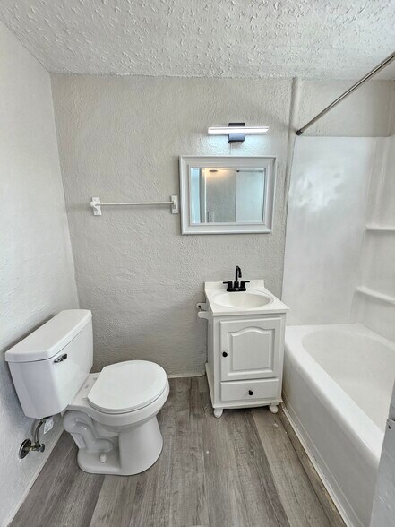 More Photos Of 207 Branch Ln, Knoxville Apartments For Sale