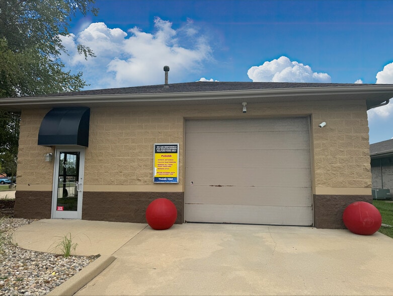 More Photos Of 12 Junction Dr W, Glen Carbon Carwash For Sale
