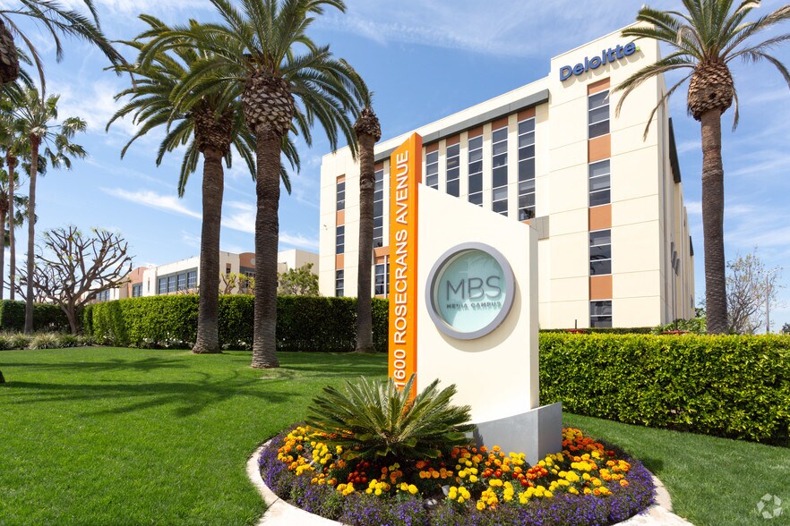 More Photos Of 1600 Rosecrans Ave, Manhattan Beach Movie Radio TVStudio For Lease