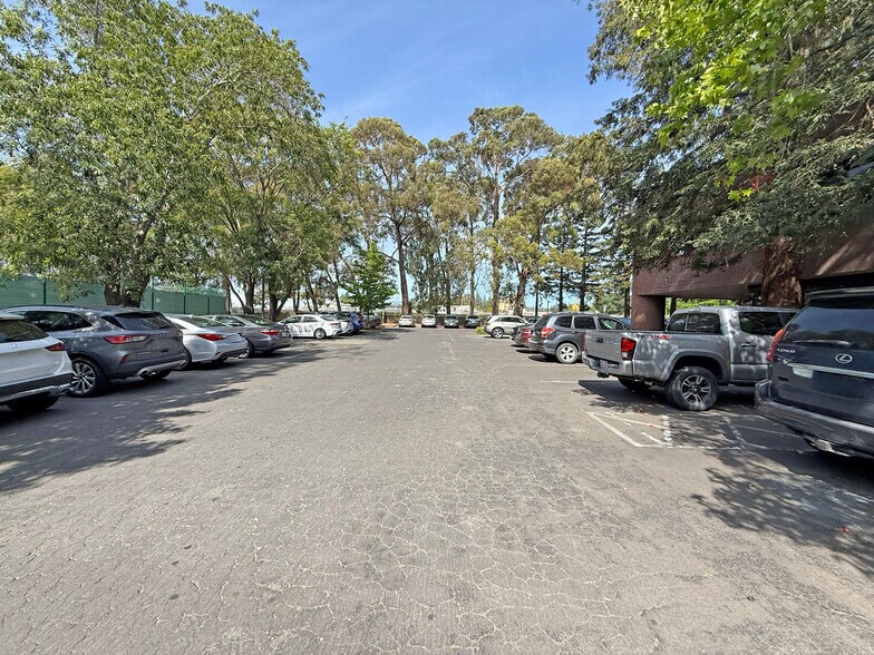 More Photos Of 1160 N Dutton Ave, Santa Rosa Office For Sale